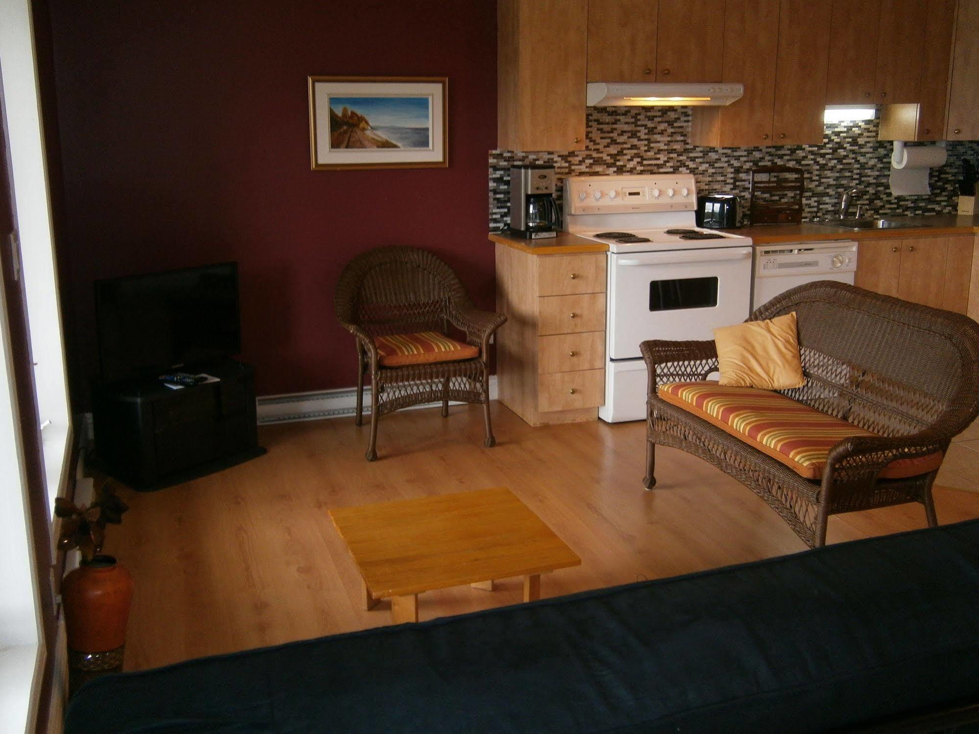 Appartement Panoramique du Fjord à LʼAnse-Saint-Jean Extérieur photo